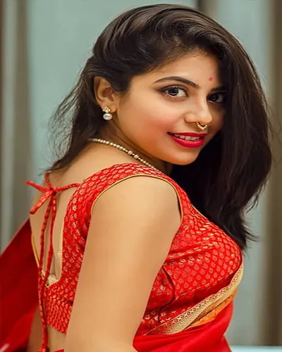 Busty Teen Model Call Girls