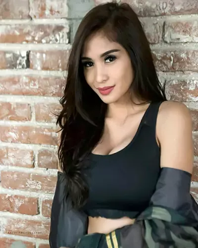 Premium Housewife Escorts